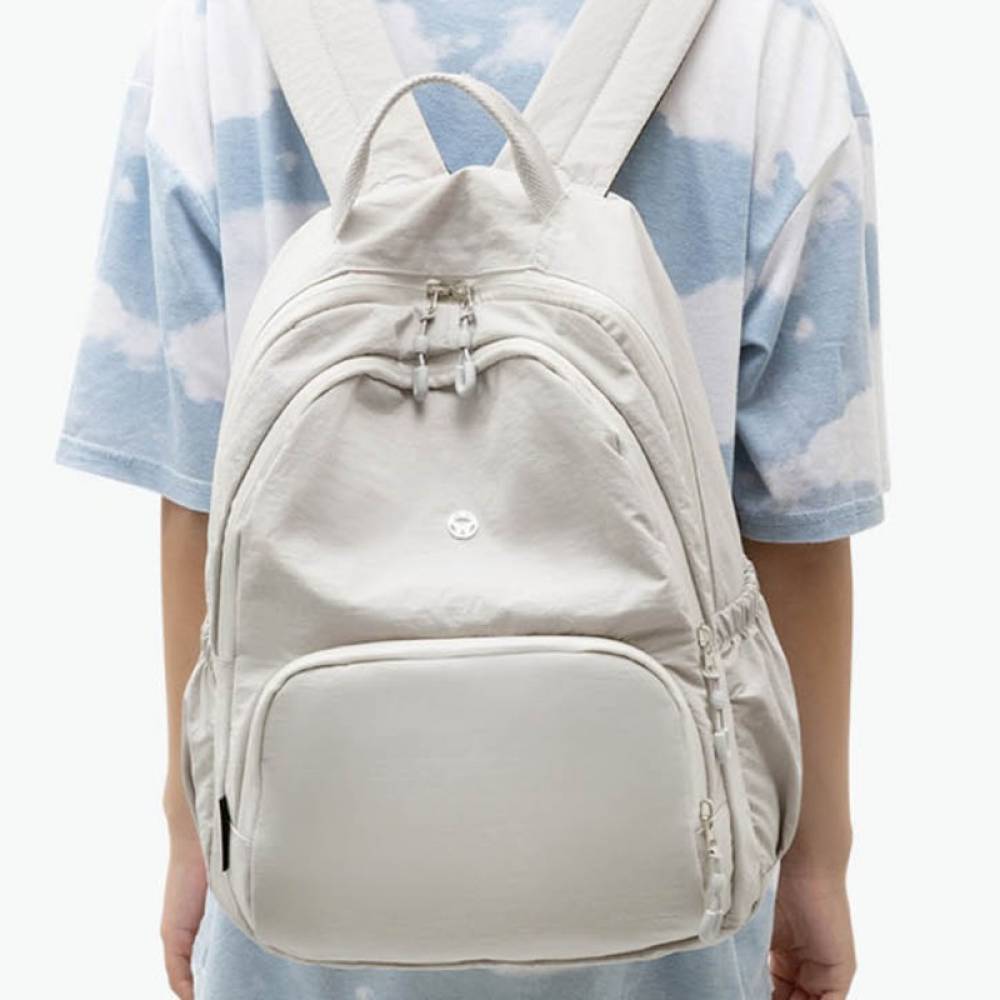 학생 데일리 직장인 백팩 일상과 여행 모두에 적합하고 편리한 가방
